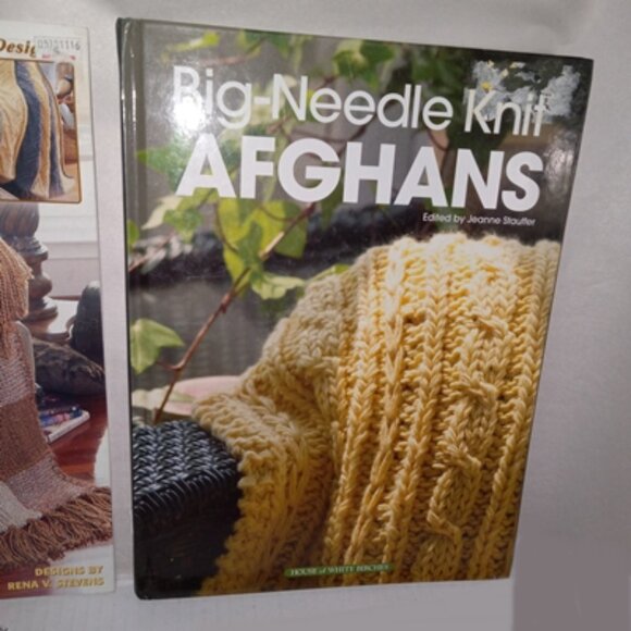 2 books - Big Needle Knit Afghans & Quick-Knit Throws 4 Fresh Designs - Picture 3 of 3